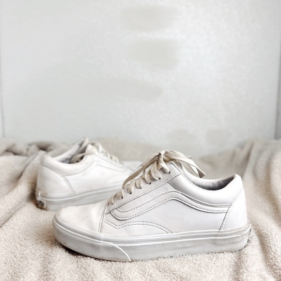 Vans Shoes - VANS Old Skool White Skate Sneaker Womens 7.5
